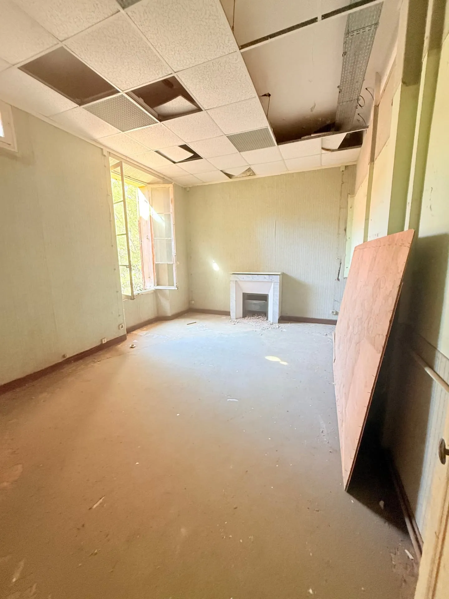 Chambre du lot 1.04 avant restauration — Château Horace Vernet