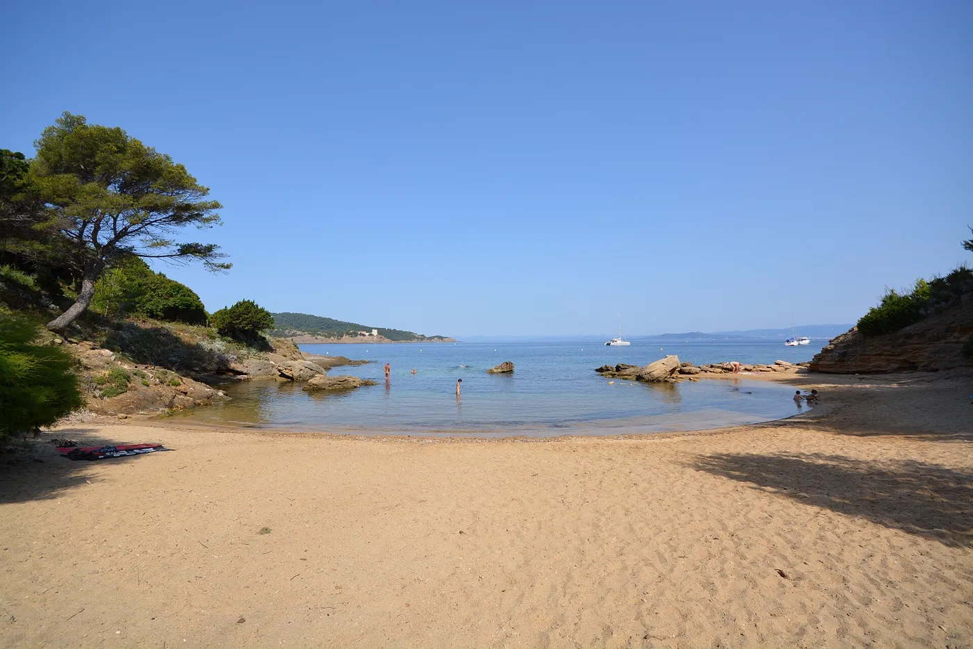 Plage de sable de l'île du Levant